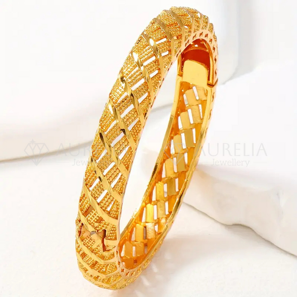 BR052 Gold Plated Bangle