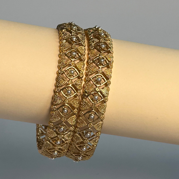 BR093 Ethnic Bangle