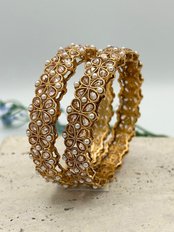 BR118 Ethnic Bangle