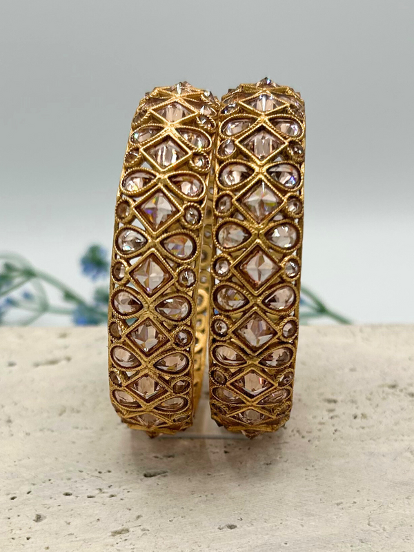 BR119 Ethnic Bangle