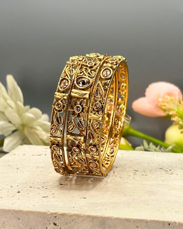 BR137 Ethnic Bangle