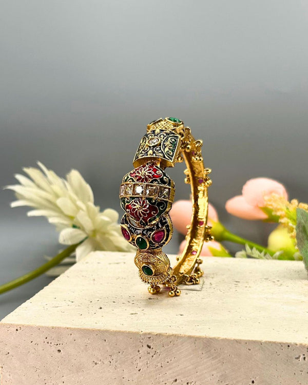 BR140 Ethnic Bangle