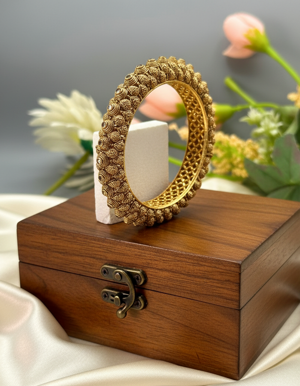 BR142 Ethnic Bangle