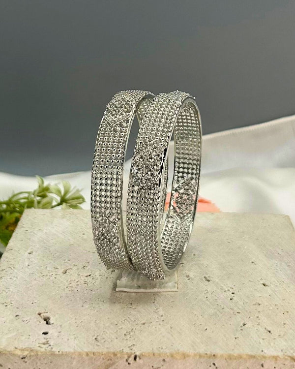 BR156 Ethnic Bangle