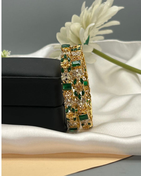 BR168 Ethnic Bangle