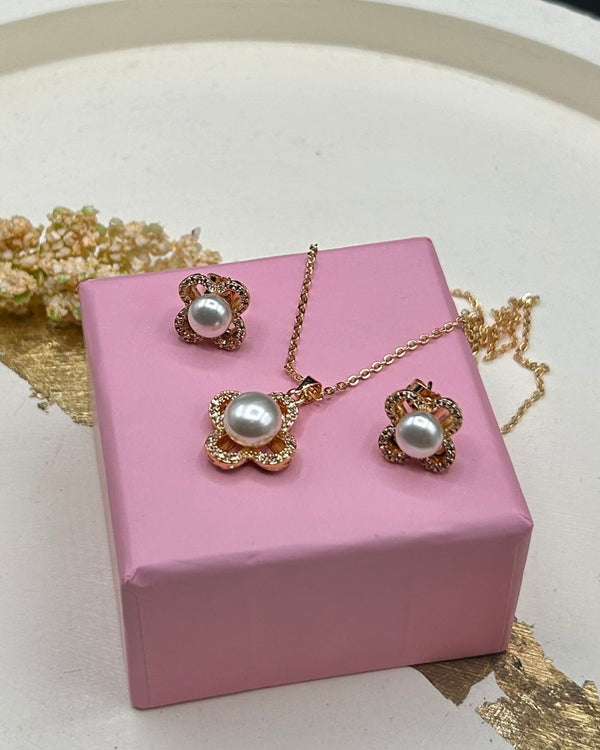NK089 Everyday Glam Necklace