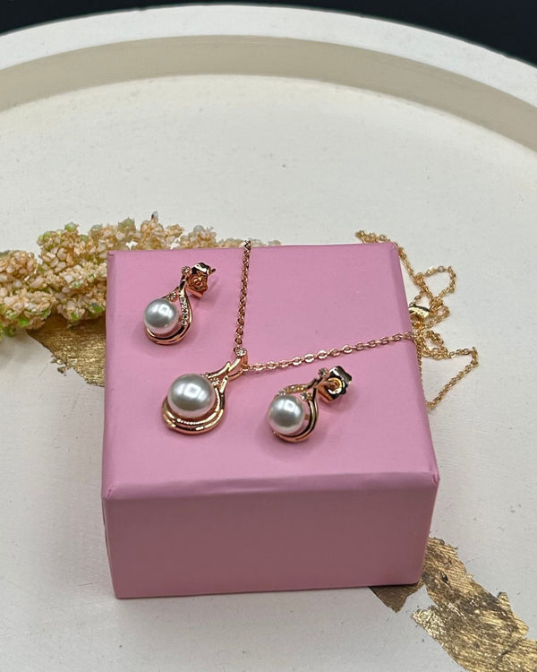 NK093 Everyday Glam Necklace